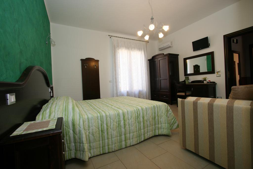 Baia Santa Margherita B&B Castelluzzo Zimmer foto