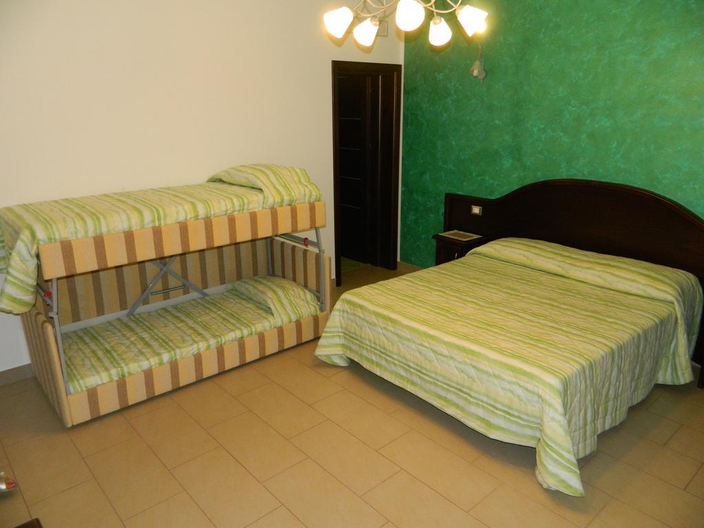 Baia Santa Margherita B&B Castelluzzo Zimmer foto