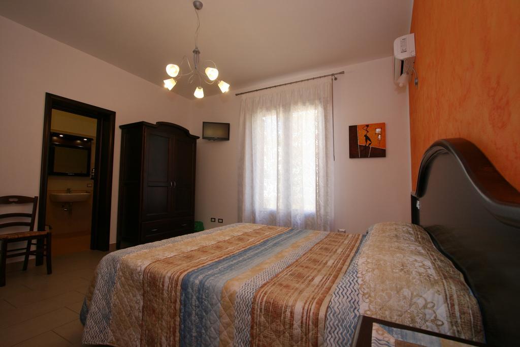 Baia Santa Margherita B&B Castelluzzo Zimmer foto